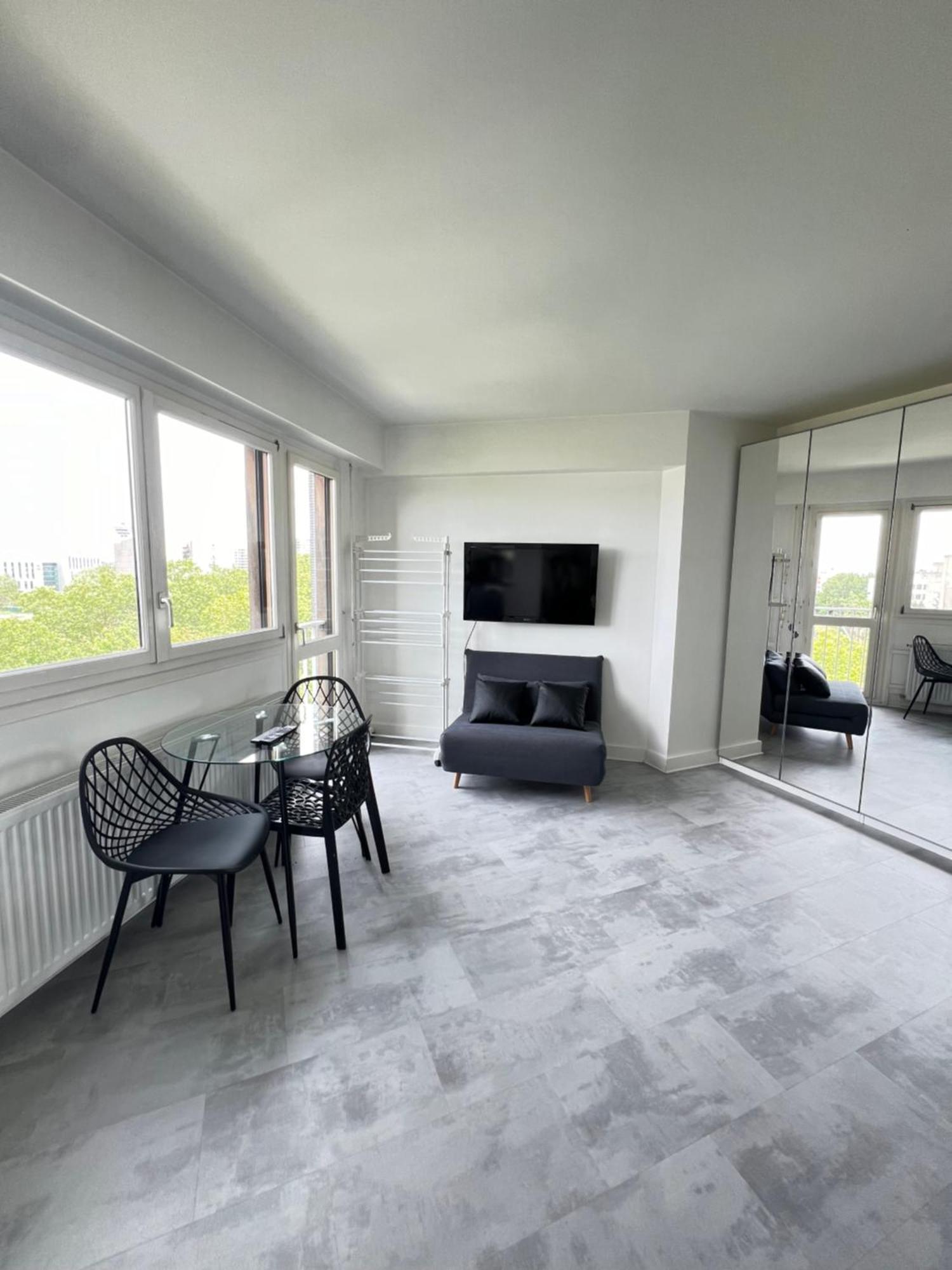 Apartment Home In Paris With View, 15Min Direct To Center Zewnętrze zdjęcie